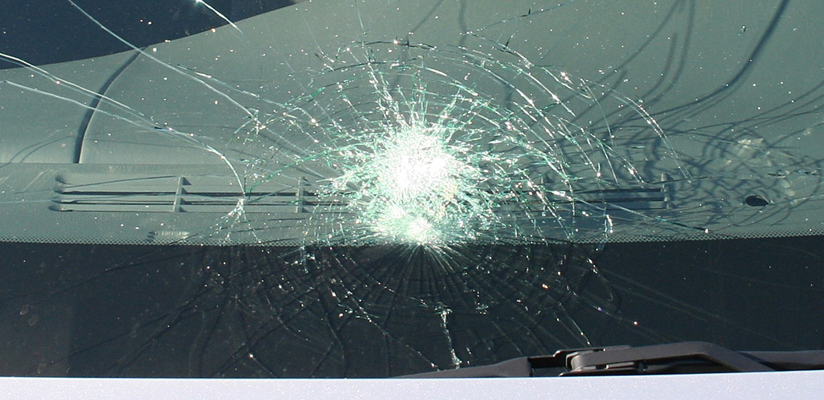 broken windshield spiderweb effect