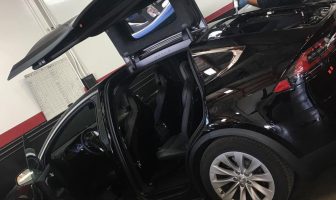 installing back window on Tesla X