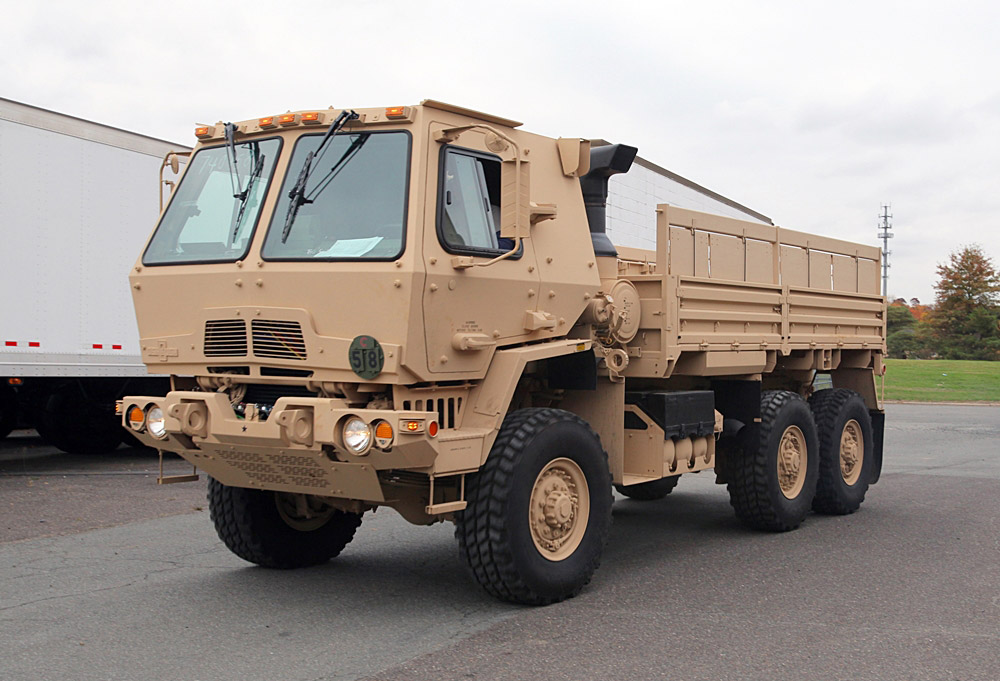 oshkosh M1083 view of left and right windshield